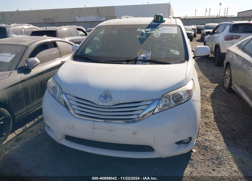 2015 TOYOTA SIENNA LE 8 PASSENGER VIN: 5TDKK3DC6FS611875