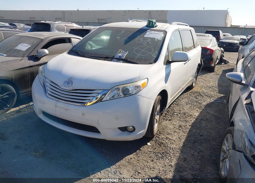 2015 TOYOTA SIENNA LE 8 PASSENGER VIN: 5TDKK3DC6FS611875