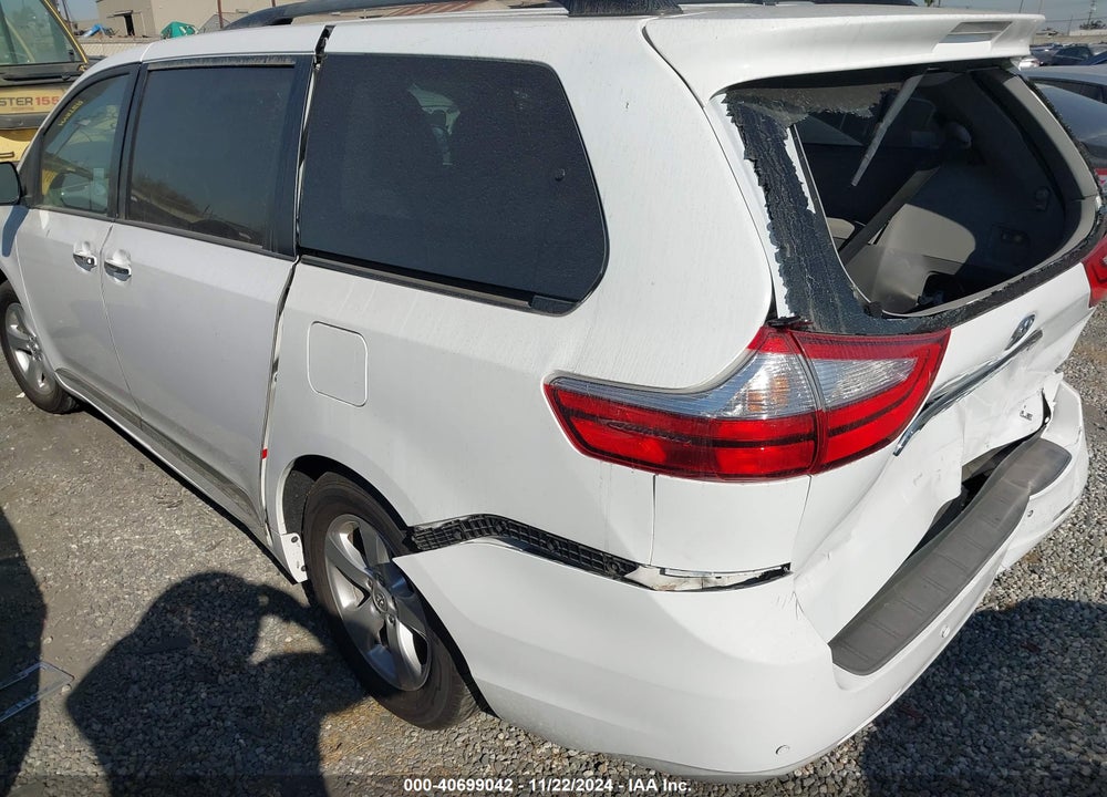 2015 TOYOTA SIENNA LE 8 PASSENGER VIN: 5TDKK3DC6FS611875