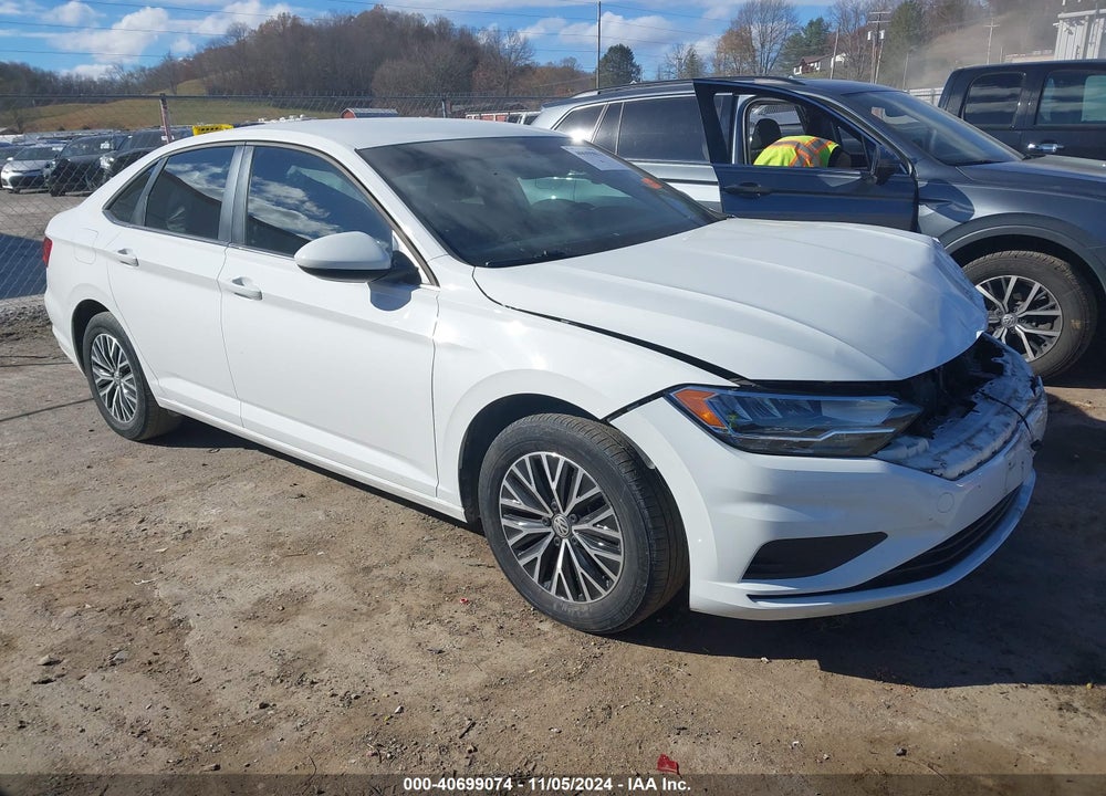 2021 VOLKSWAGEN JETTA 1.4T R-LINE/1.4T S/1.4T SE VIN: 3VWC57BU2MM104013