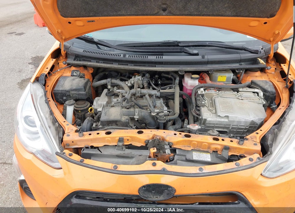 2015 TOYOTA PRIUS C TWO VIN: JTDKDTB3XF1113754