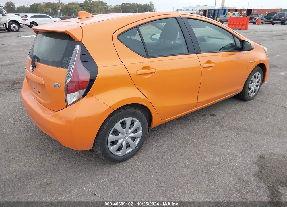 2015 TOYOTA PRIUS C TWO VIN: JTDKDTB3XF1113754