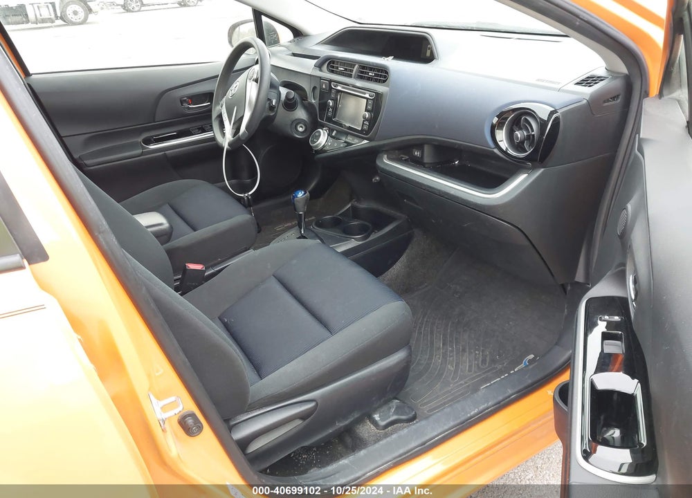 2015 TOYOTA PRIUS C TWO VIN: JTDKDTB3XF1113754