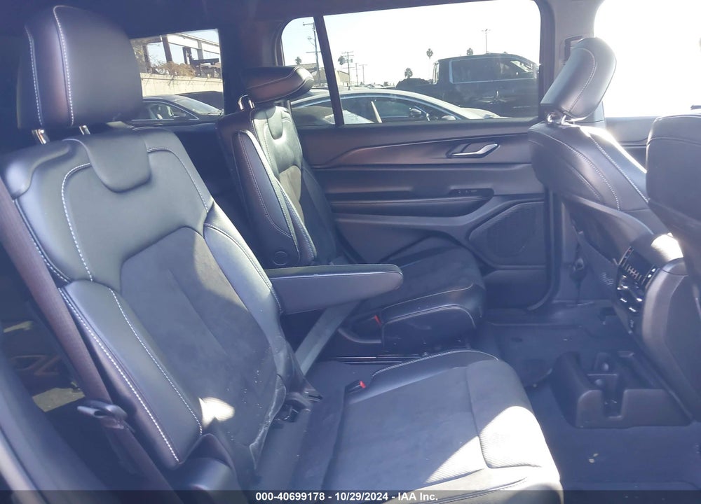 2023 JEEP GRAND CHEROKEE L ALTITUDE 4X2 VIN: 1C4RJJAG0P8797920