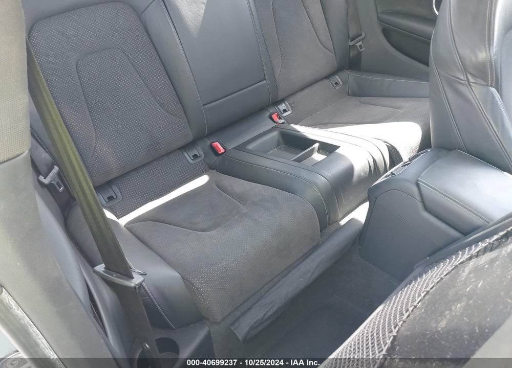2011 AUDI A5 2.0T PREMIUM VIN: WAUWFAFR4BA027393
