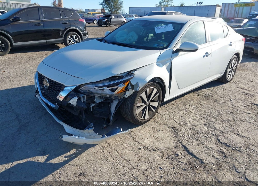 2021 NISSAN ALTIMA SV FWD VIN: 1N4BL4DV3MN403823