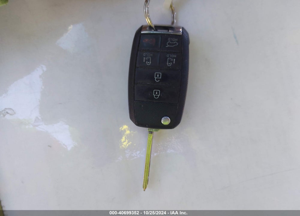 2017 KIA SEDONA LX VIN: KNDMB5C11H6232189