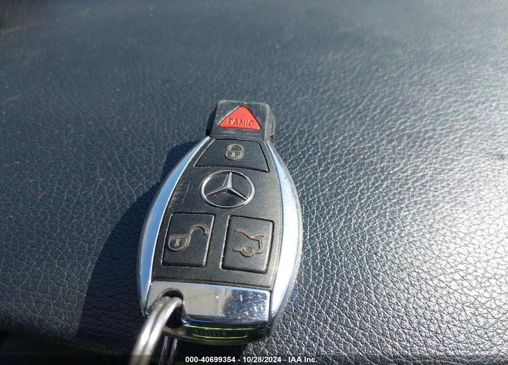 2013 MERCEDES-BENZ C 300 LUXURY 4MATIC/SPORT 4MATIC VIN: WDDGF8AB6DR275438