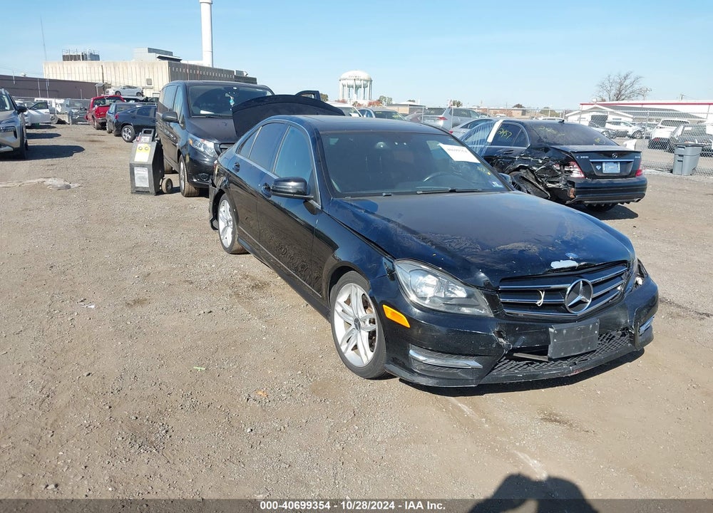 2013 MERCEDES-BENZ C 300 LUXURY 4MATIC/SPORT 4MATIC VIN: WDDGF8AB6DR275438