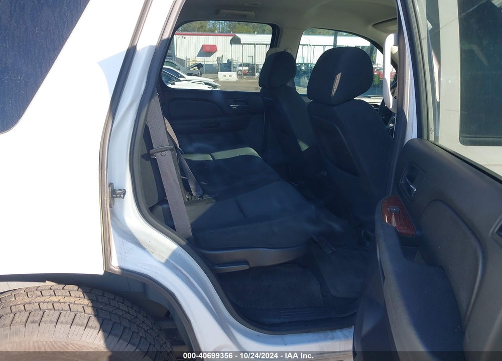 2011 CHEVROLET TAHOE LS VIN: 1GNSCAE04BR367956