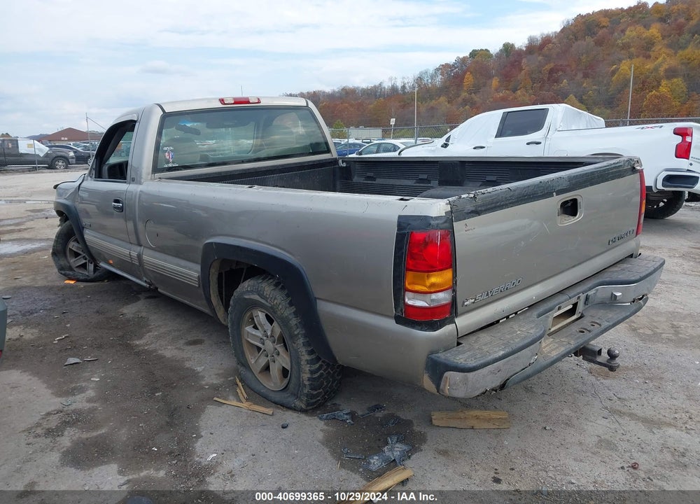 1999 CHEVROLET SILVERADO 1500 LS VIN: 1GCEC14T1XE192906