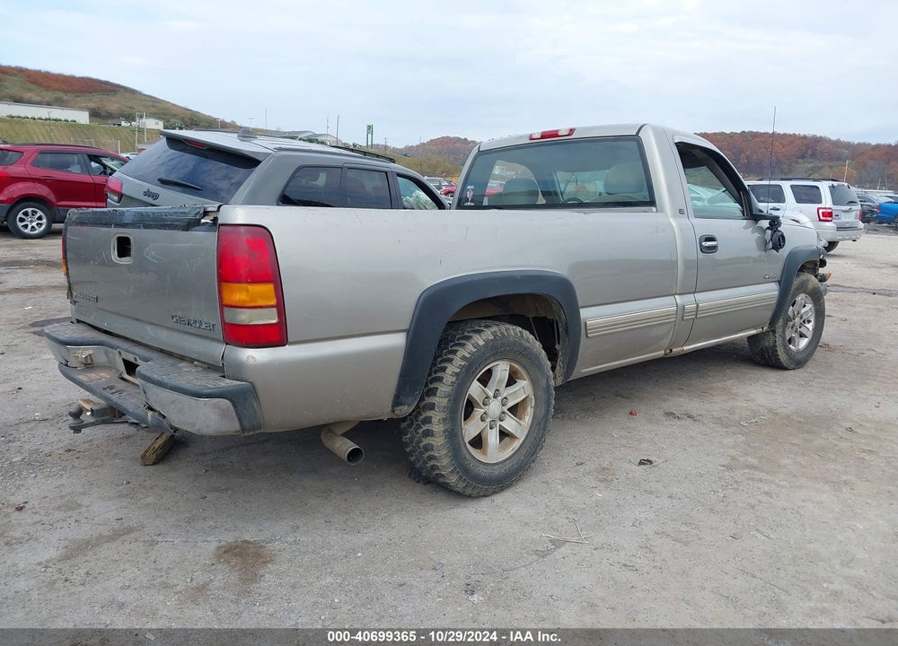 1999 CHEVROLET SILVERADO 1500 LS VIN: 1GCEC14T1XE192906
