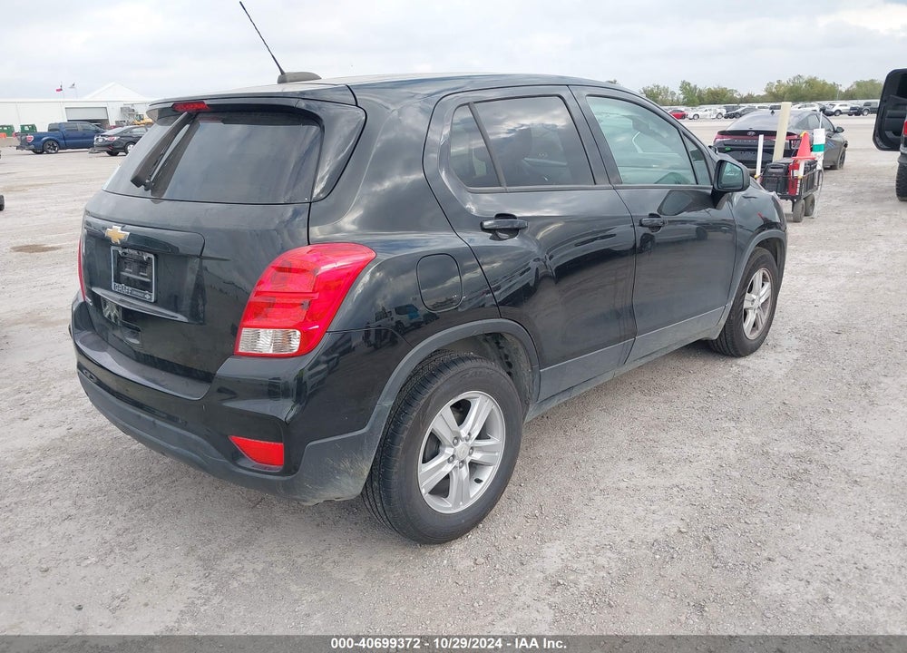 2022 CHEVROLET TRAX FWD LS VIN: KL7CJKSM4NB531474