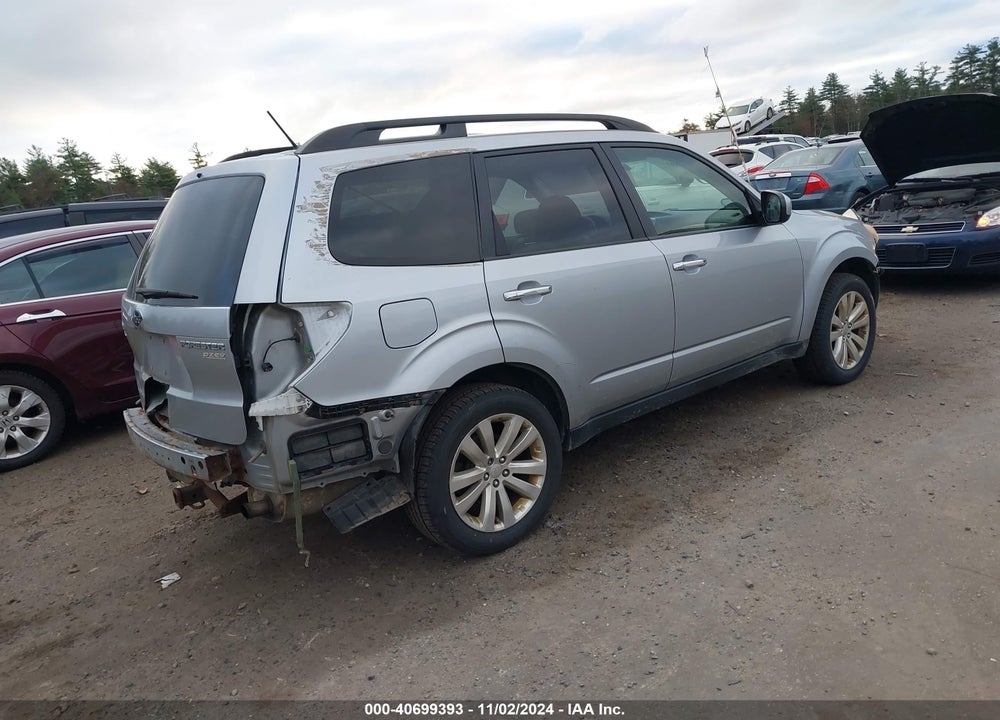 2013 SUBARU FORESTER VIN: JF2SHADC1DH400931