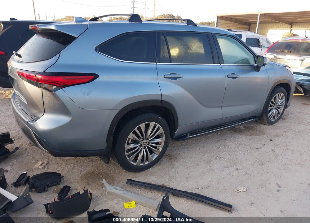 2022 TOYOTA HIGHLANDER PLATINUM VIN: 5TDFZRAHXNS091162