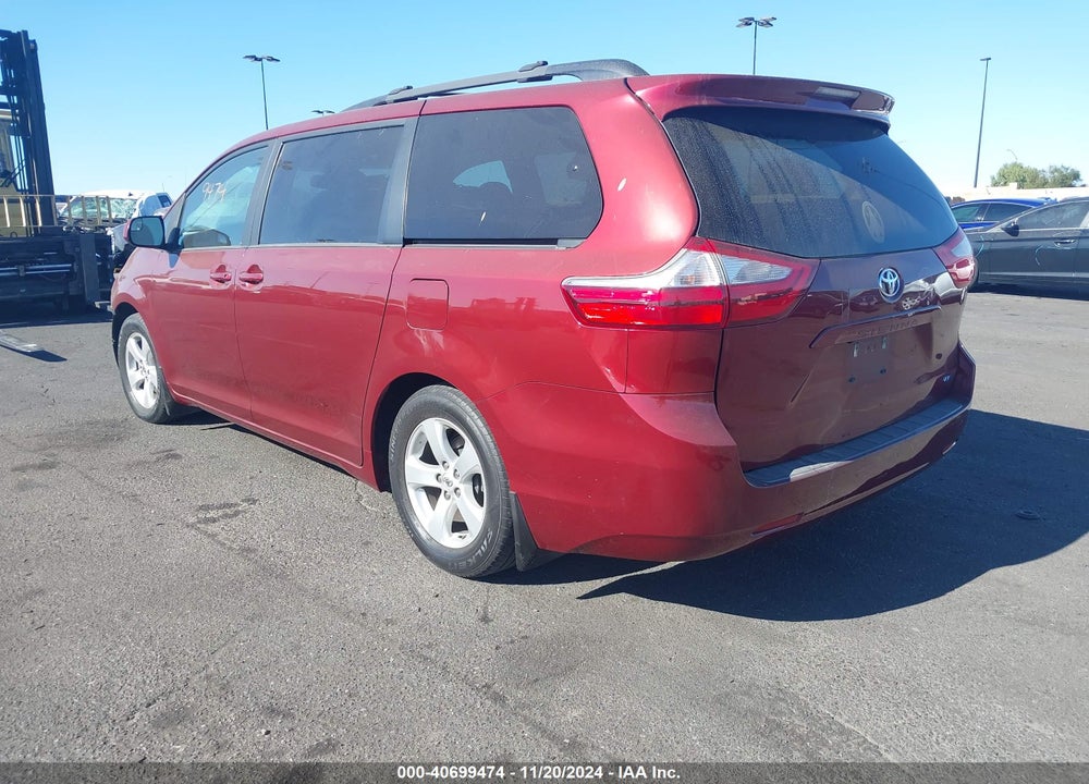 2017 TOYOTA SIENNA LE 8 PASSENGER VIN: 5TDKZ3DC8HS786756