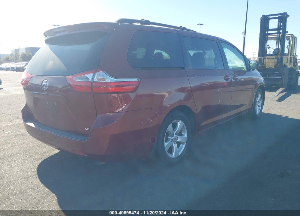 2017 TOYOTA SIENNA LE 8 PASSENGER VIN: 5TDKZ3DC8HS786756