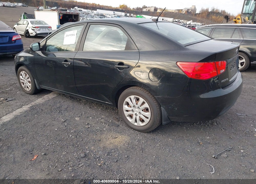2010 KIA FORTE LX VIN: KNAFT4A24A5273078