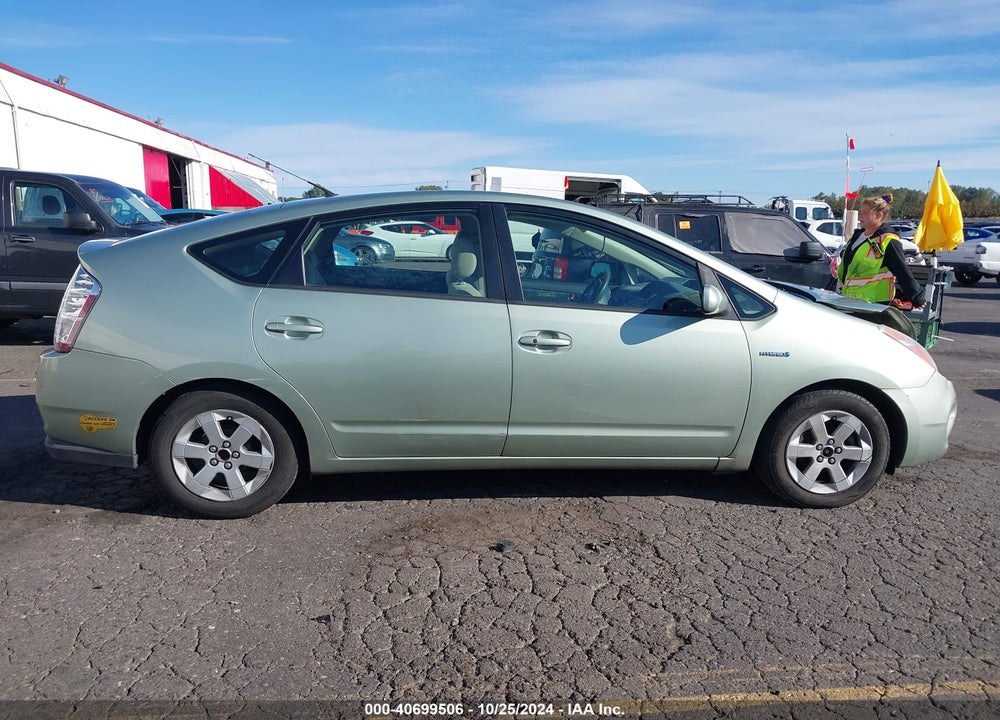 2007 TOYOTA PRIUS VIN: JTDKB20U677555621