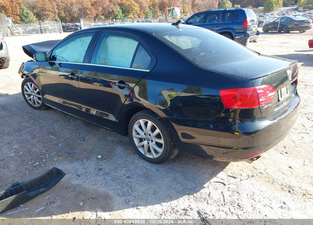 2014 VOLKSWAGEN JETTA 1.8T SE VIN: 3VWD07AJ2EM380249