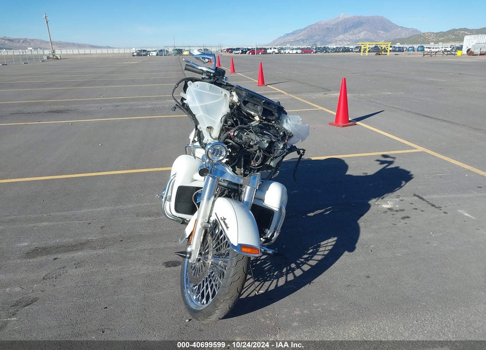 2014 HARLEY-DAVIDSON FLHTK SHRINE ULTRA LIMITED VIN: 1HD1KNL11EB658548