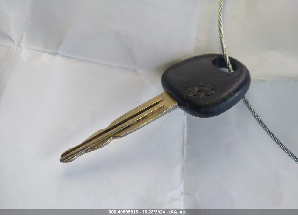 2002 HYUNDAI ELANTRA GT VIN: KMHDN55DX2U064520