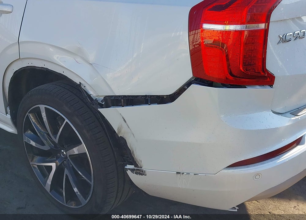 2022 VOLVO XC90 T6 MOMENTUM 7 PASSENGER VIN: YV4A22PK6N1777962