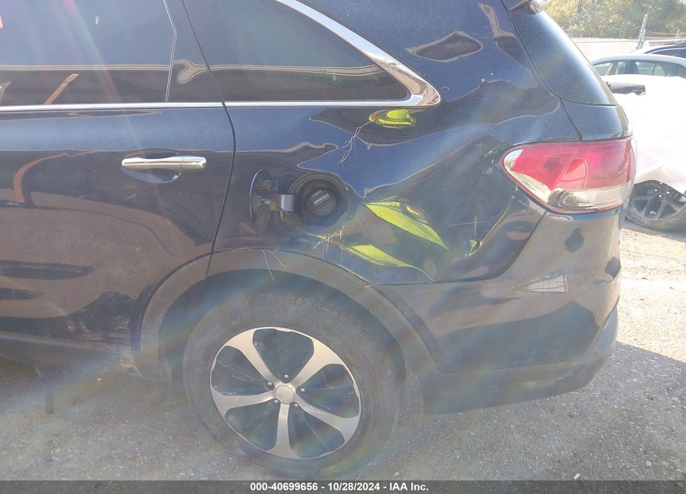 2018 KIA SORENTO 3.3L EX VIN: 5XYPH4A58JG419086
