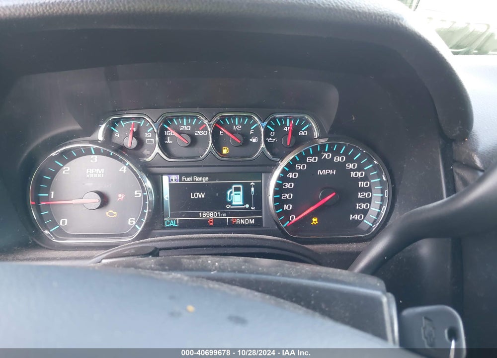 2015 CHEVROLET SUBURBAN 1500 LT VIN: 1GNSCJKC2FR615027