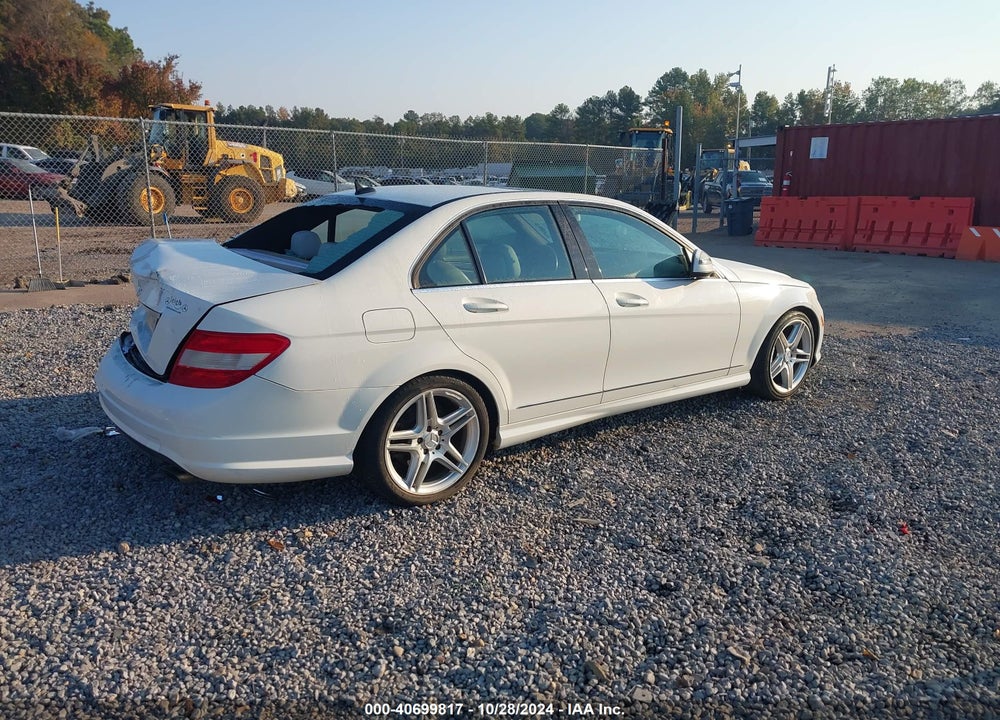 2009 MERCEDES-BENZ C 300 LUXURY/SPORT VIN: WDDGF54X89F220987