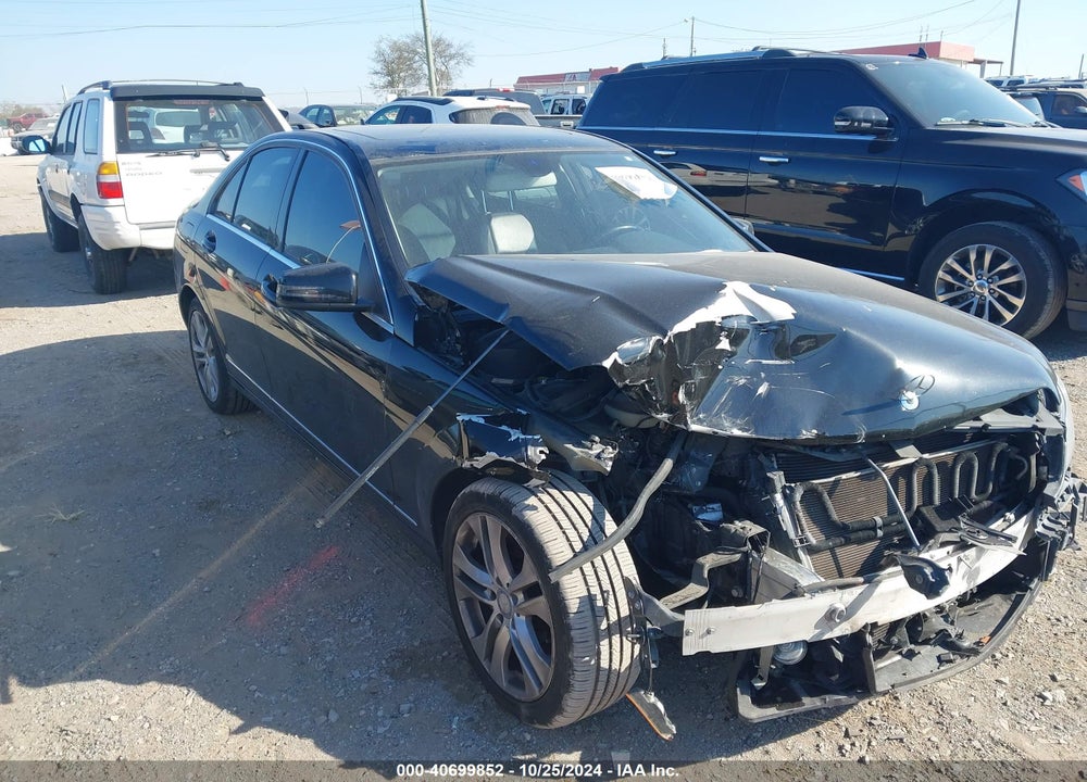 2013 MERCEDES-BENZ C 300 LUXURY 4MATIC/SPORT 4MATIC VIN: WDDGF8AB8DG126346