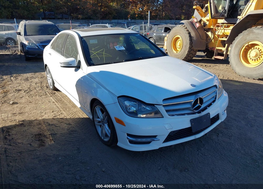 2013 MERCEDES-BENZ C 300 LUXURY 4MATIC/SPORT 4MATIC VIN: WDDGF8AB2DR247040