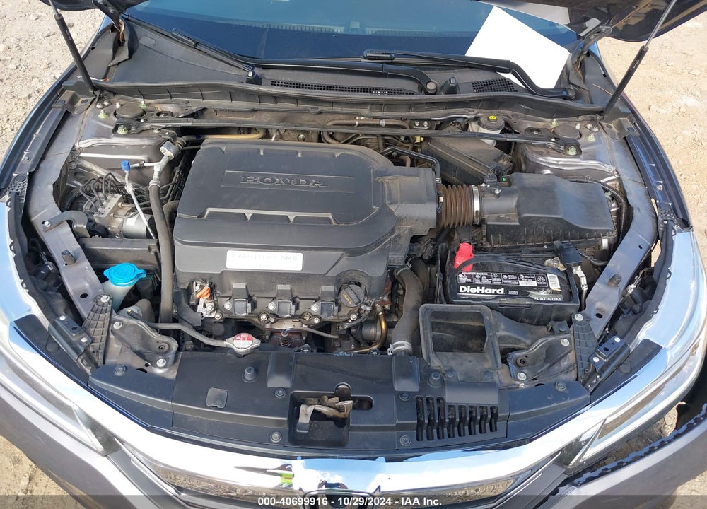 2017 HONDA ACCORD TOURING V6 VIN: 1HGCR3F98HA020112