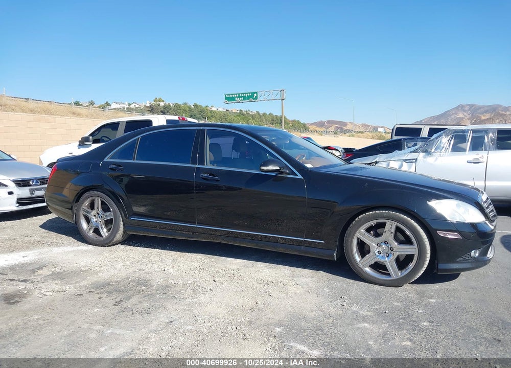 2008 MERCEDES-BENZ S 550 VIN: WDDNG71X18A226677