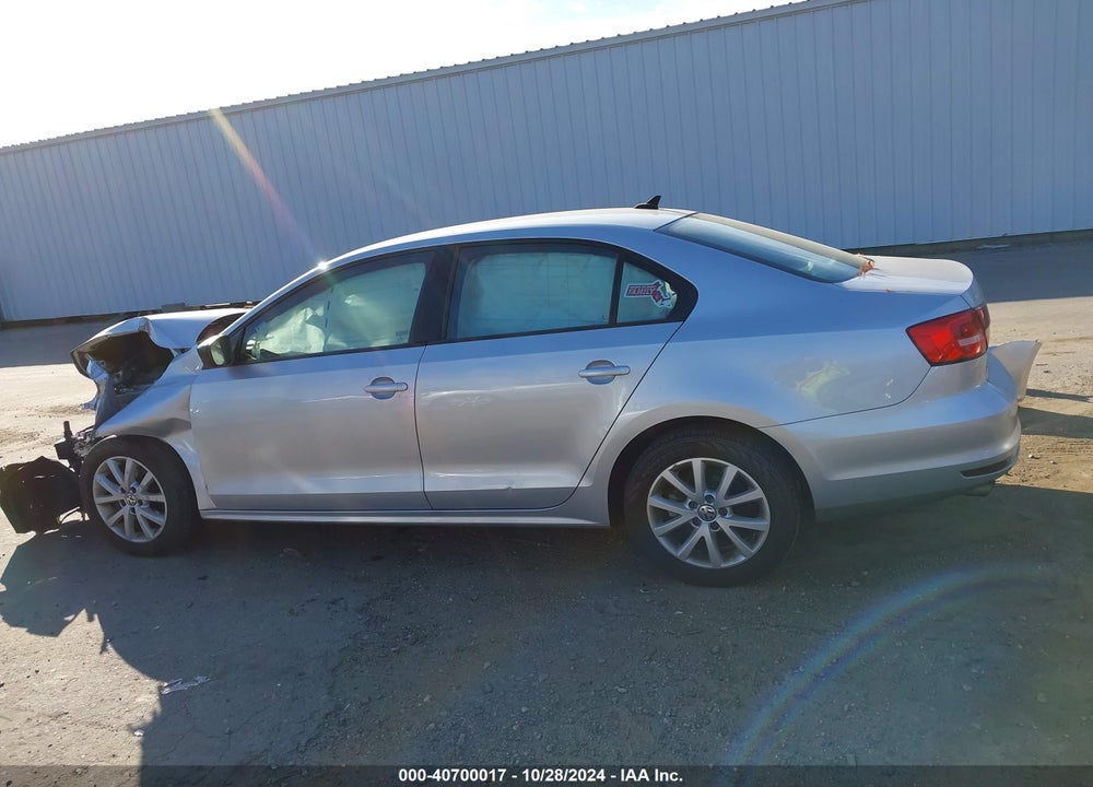 2015 VOLKSWAGEN JETTA 1.8T SE VIN: 3VWD17AJ3FM321550