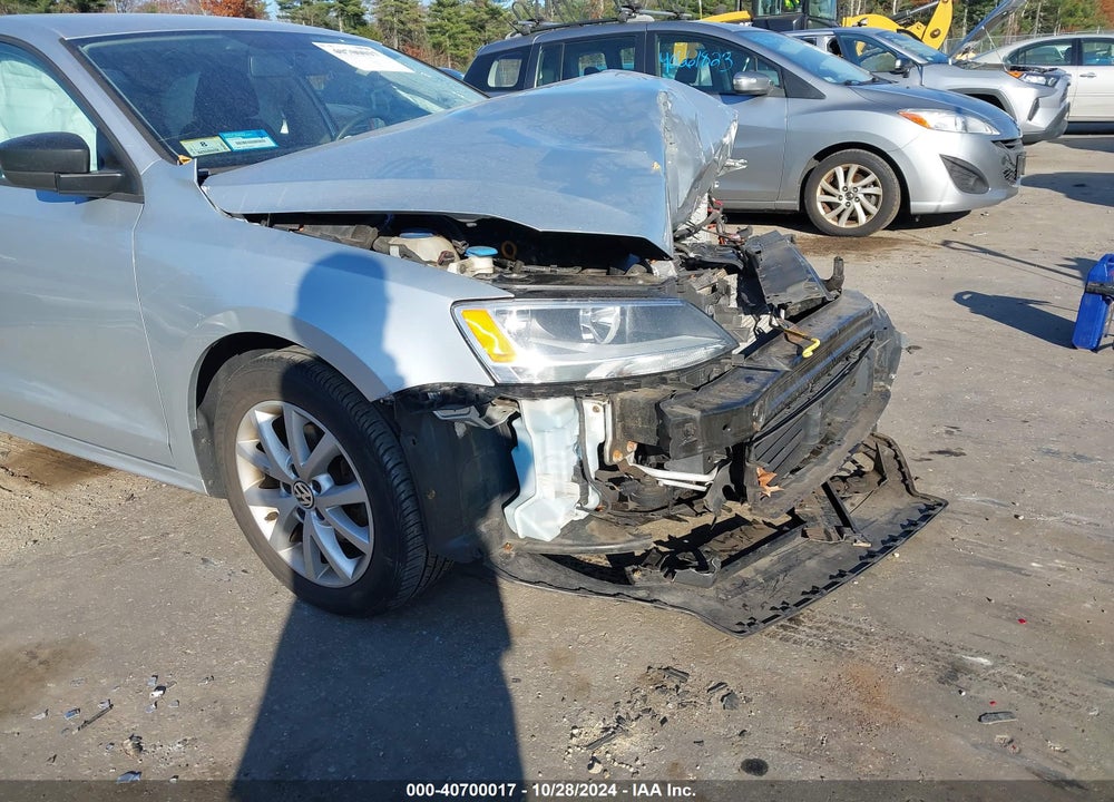 2015 VOLKSWAGEN JETTA 1.8T SE VIN: 3VWD17AJ3FM321550