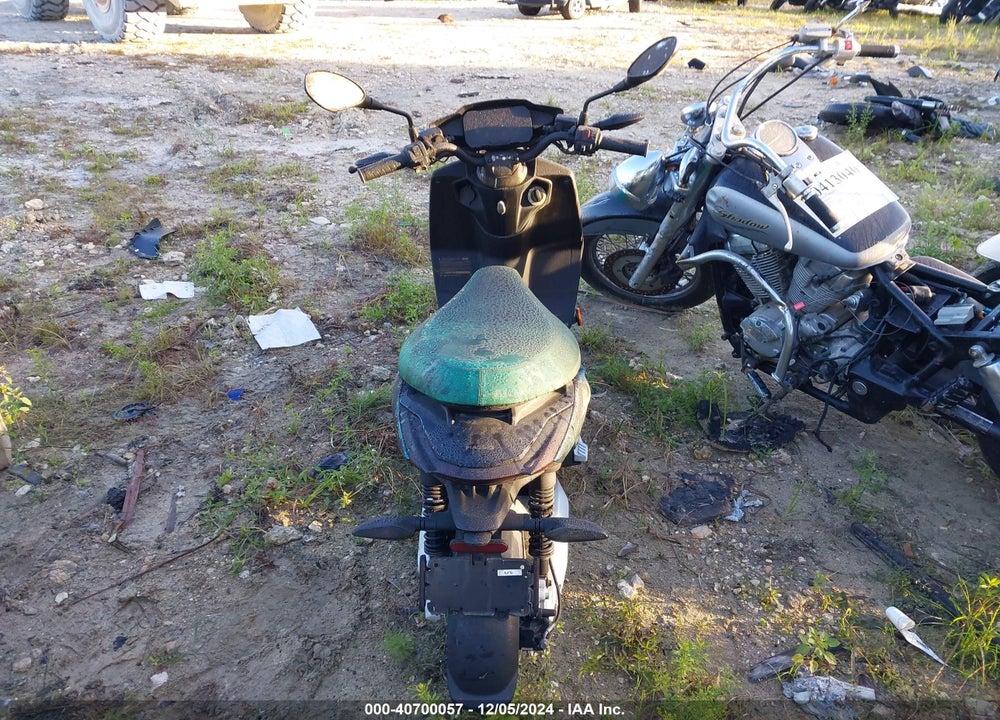 2022 PIAGGIO 1 ACTIVE VIN: ZAPME1EB4N4000407