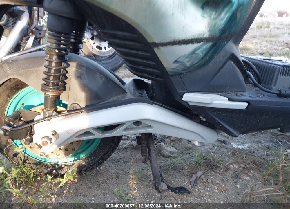 2022 PIAGGIO 1 ACTIVE VIN: ZAPME1EB4N4000407