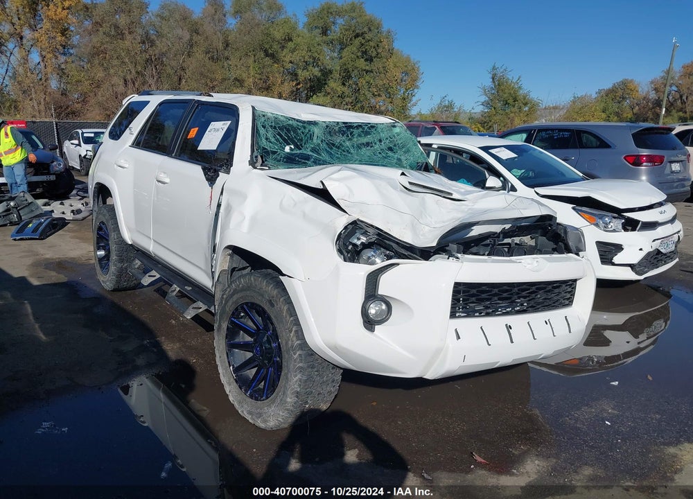 2017 TOYOTA 4RUNNER TRD OFF ROAD PREMIUM VIN: JTEBU5JR5H5482031