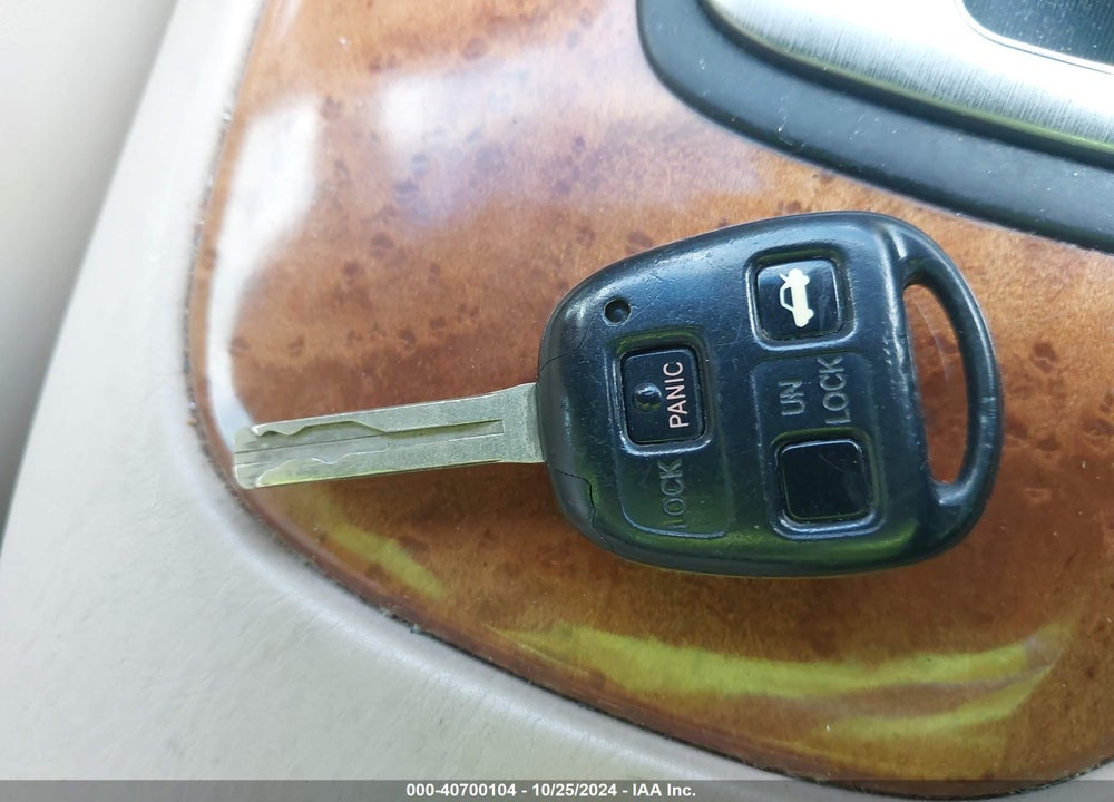 2006 LEXUS ES 330 VIN: JTHBA30GX65172616