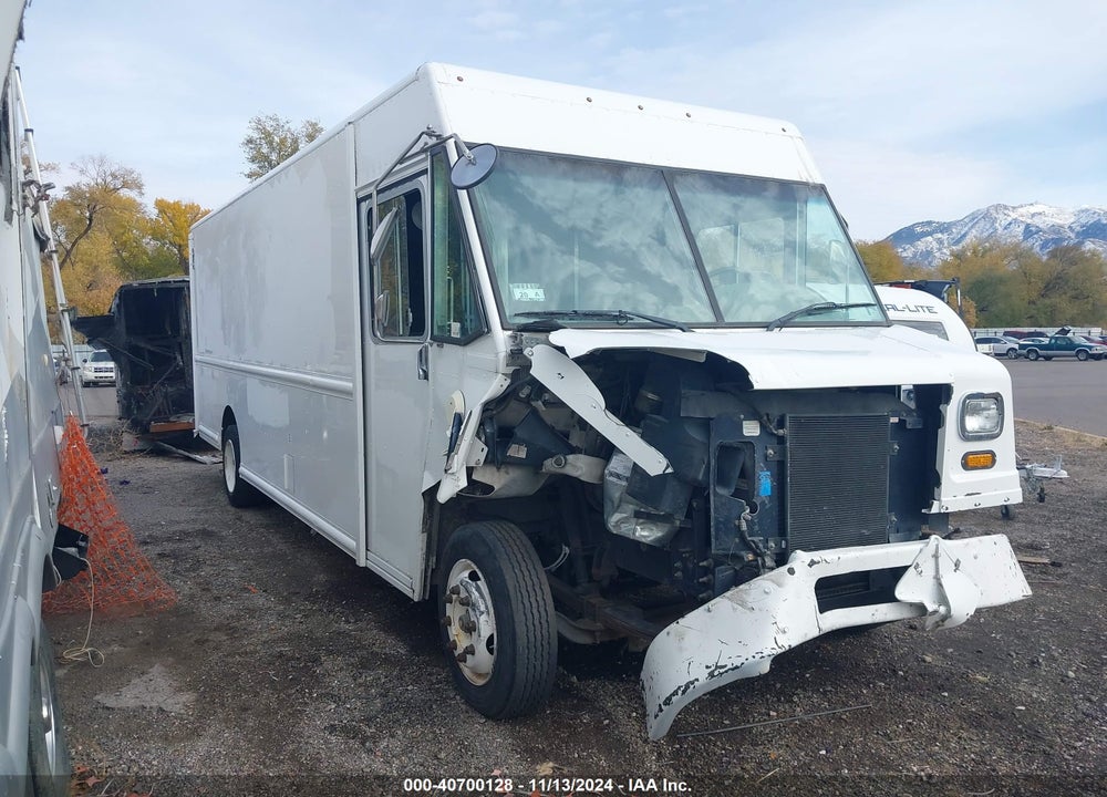 2017 FREIGHTLINER MT45 VIN: 4UZAAPDU6HCJA6056