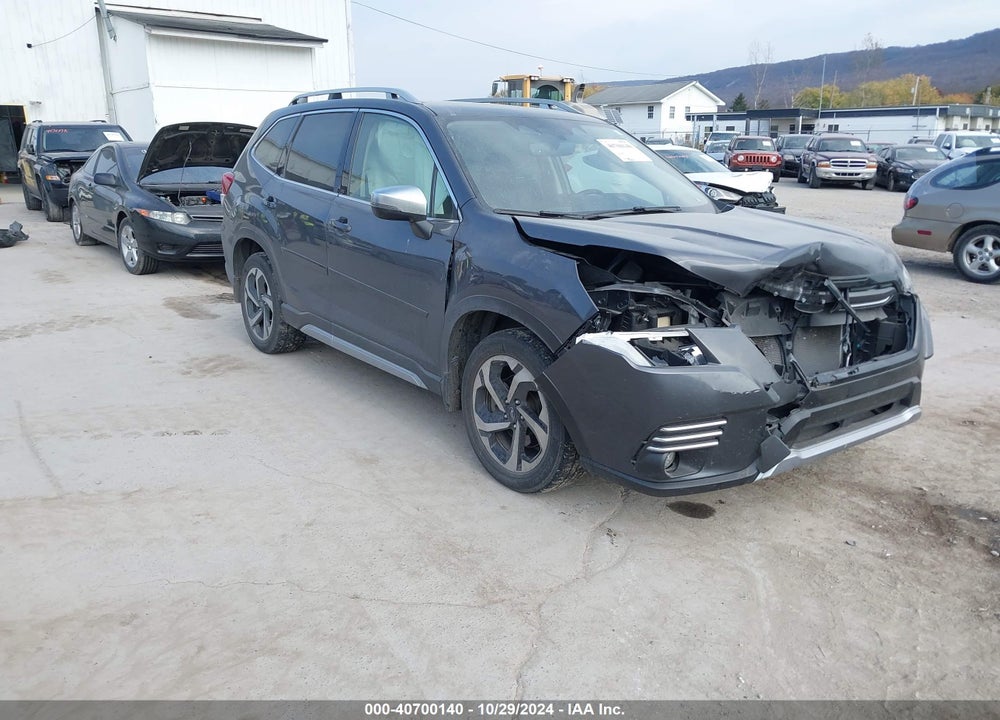 2022 SUBARU FORESTER TOURING VIN: JF2SKARC9NH525963