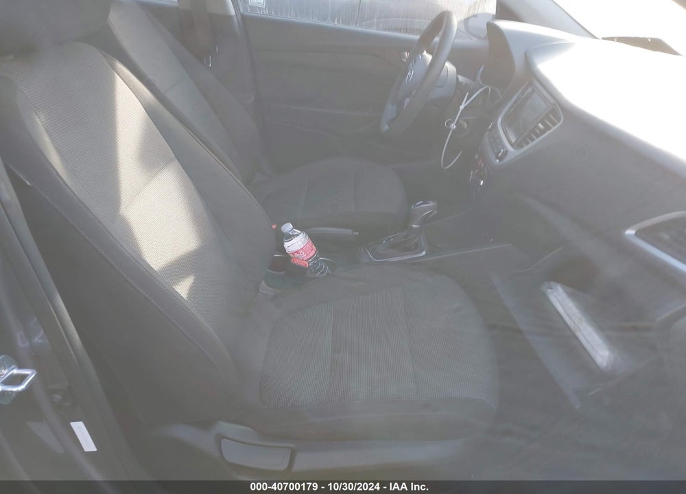 2019 HYUNDAI ACCENT SEL VIN: 3KPC24A33KE058220