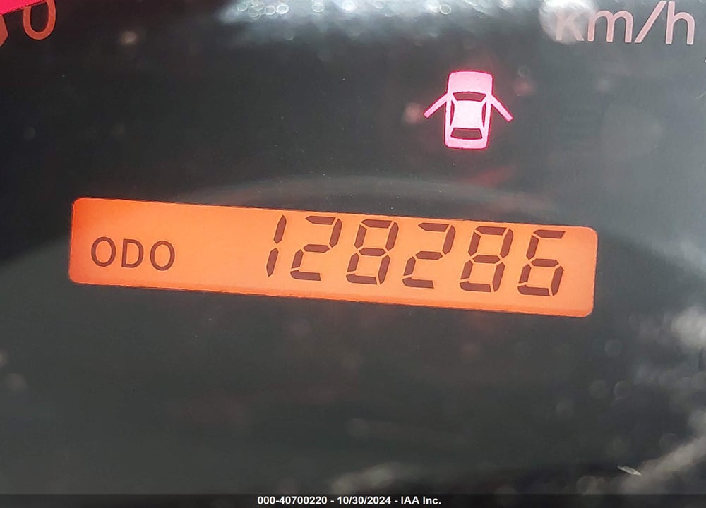 2011 TOYOTA TUNDRA GRADE 5.7L V8 VIN: 5TFUY5F11BX179201