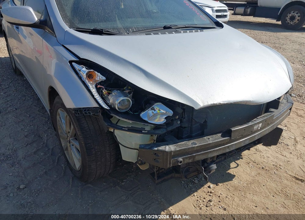 2015 HYUNDAI ELANTRA SE VIN: KMHDH4AE0FU227892