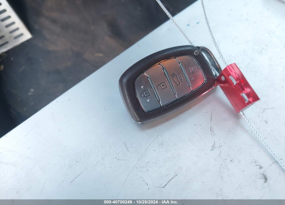 2018 HYUNDAI ELANTRA VIN: KMHD04LBXJU537373
