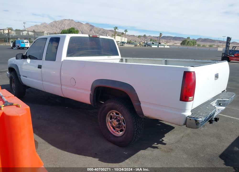 2000 CHEVROLET K2500 VIN: 1GCGK29R8YF483123