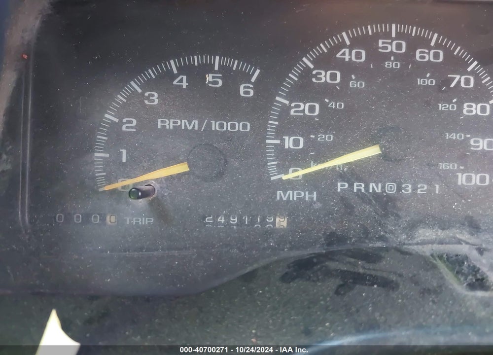 2000 CHEVROLET K2500 VIN: 1GCGK29R8YF483123