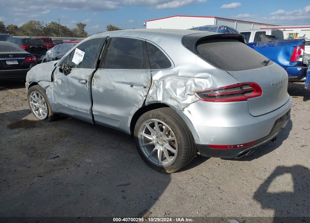 2015 PORSCHE MACAN S VIN: WP1AB2A50FLB41158