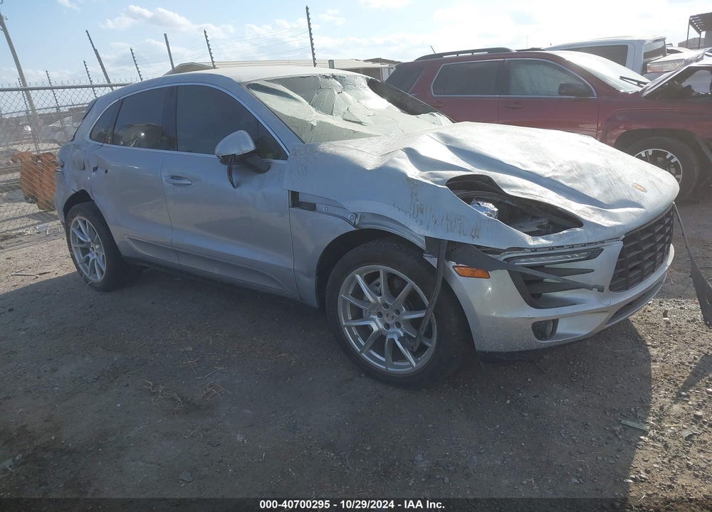 2015 PORSCHE MACAN S VIN: WP1AB2A50FLB41158